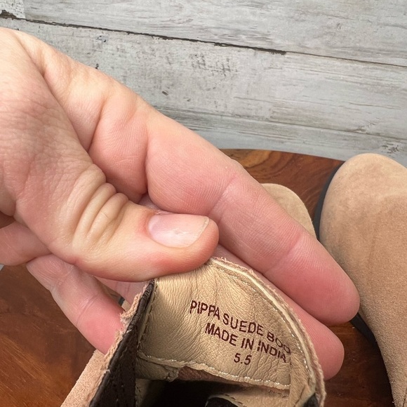 Jack Rogers Women's Brown Tan Suede Pippa Chelsea Booties Size 5.5 Ankle Casual - Picture 12 of 16